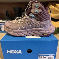 Anacapa Mid Gore-Tex  Waterproof hiking shoe (woman- 7.5 size)