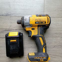Dewalt Impact Driver 20v Max XR DCF886 With Brand New Battery
