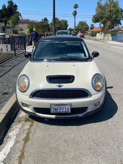 * Mini Cooper S Hatchback 78k Miles Runs Good