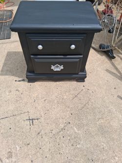 Nightstand 