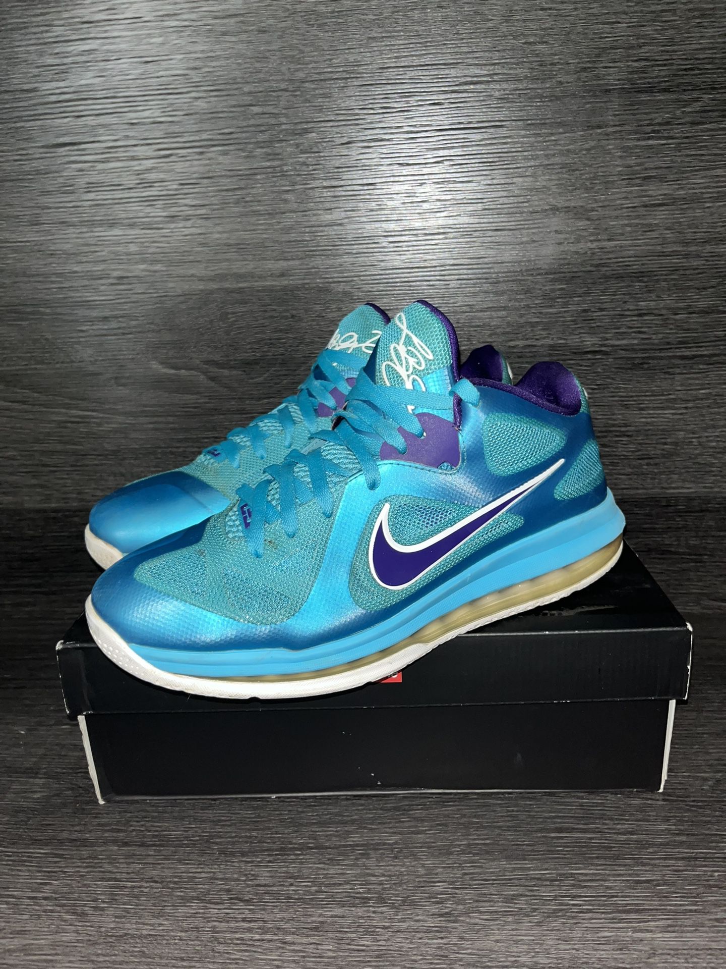 Lebron 9 Hornets - Great Condition- RARE SNEAKER SHOE