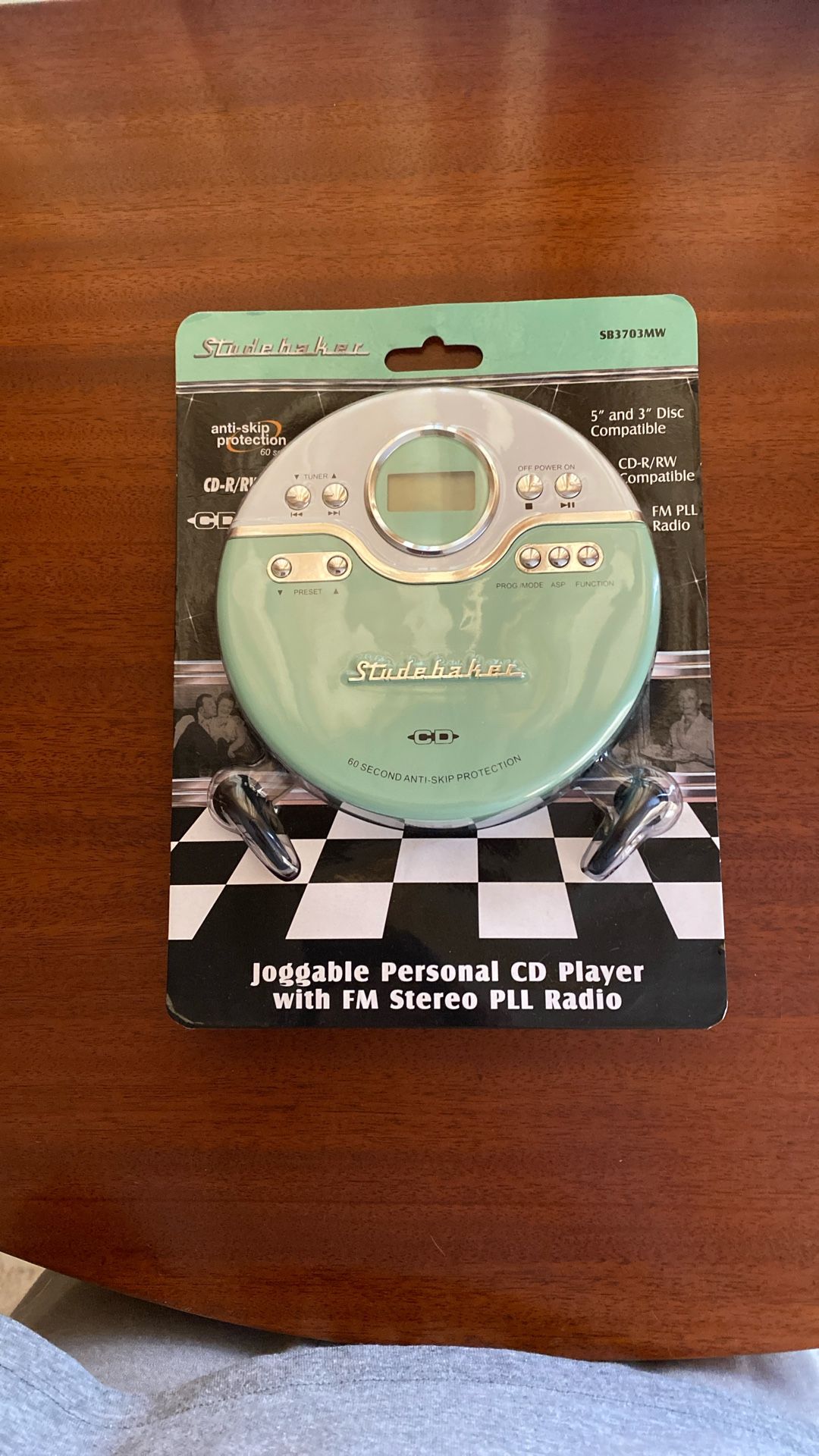 Portable CD Player by Studebaker “new”