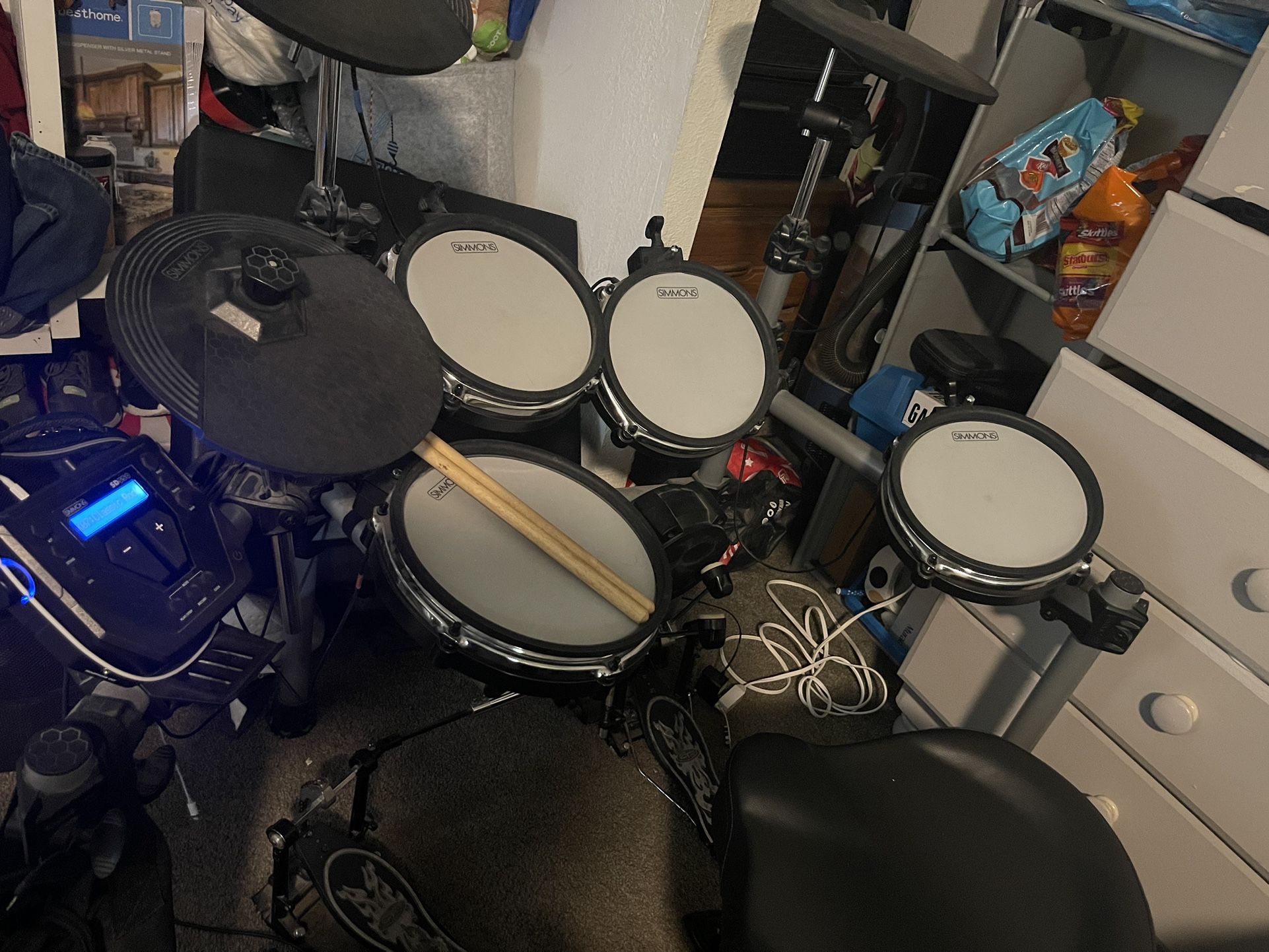 Electric Drums (Simmons) 5 Piece Drum Set 