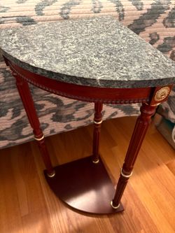 Bombay Company Corner Table
