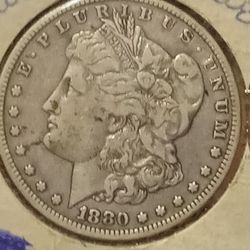 1880 - O MORGAN SILVER DOLLAR VERY FINE