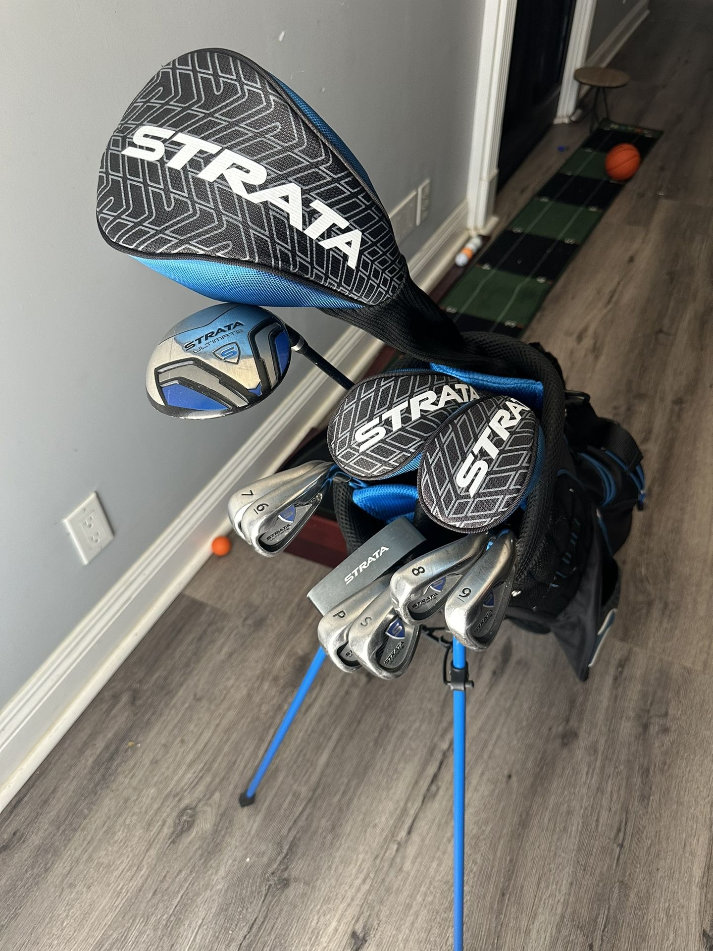 Golf Clubs Strata 