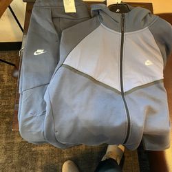 2 NIKE TECH SUITS (2XL)