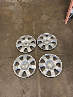 2004 Camry wheel caps