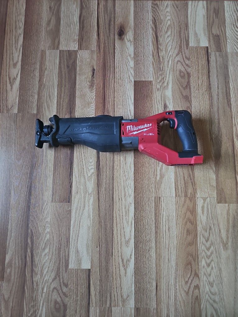 Milwaukee Super Sawzall