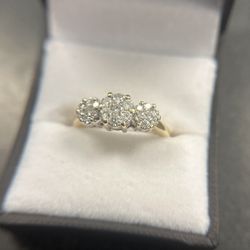 14K Engagement ring Size 8.5 