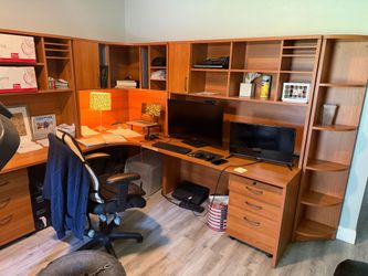 Office furniture very good condition