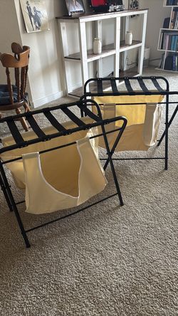 Suitcase stand w/ hamper