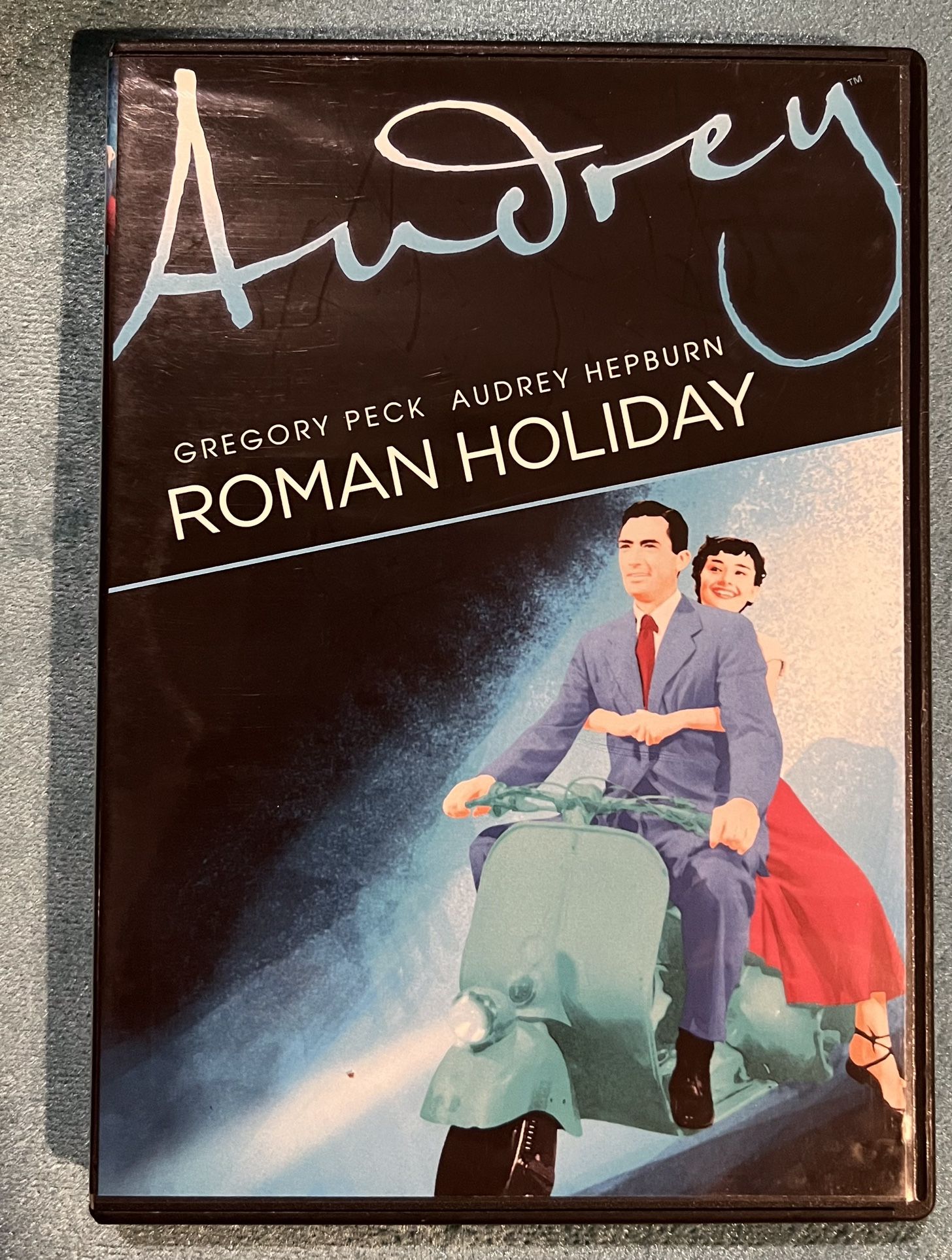 DVD in great condition no issues whatsoever Audrey Hepburn Roman Holiday