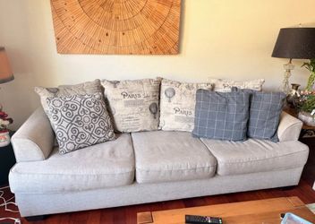 Furniture set
