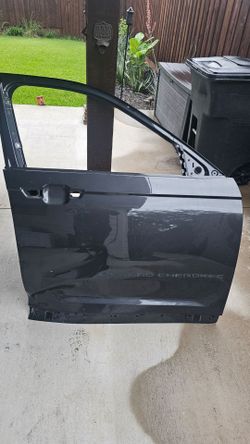 Jeep grand cherokee door