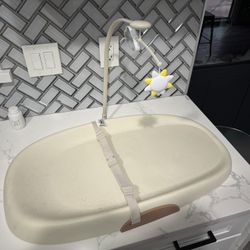 Baby Skip Hop Changing Station 