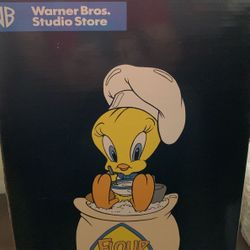 Tweety cookie jar - Warner Bros store ceramic