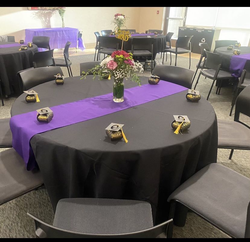 12 Round Table Covers