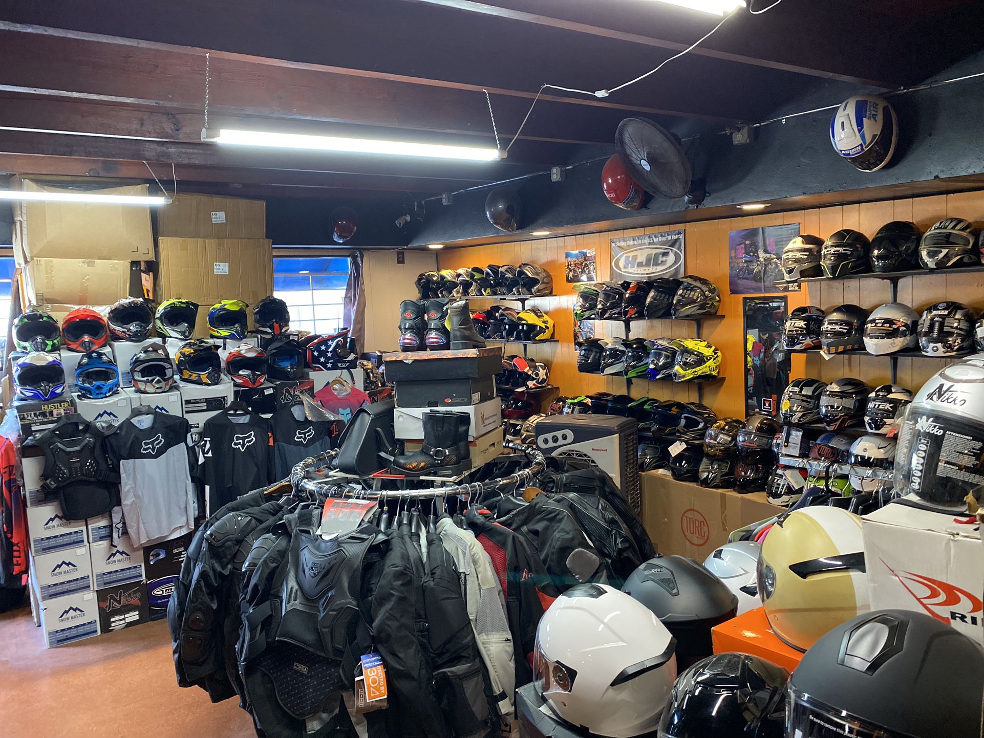 Motorcycle Helmets Jacket Gloves And More $50+__13456 Telegraph Road Whittier 