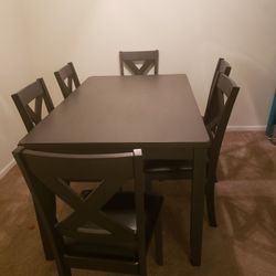 Dining Table & Chairs