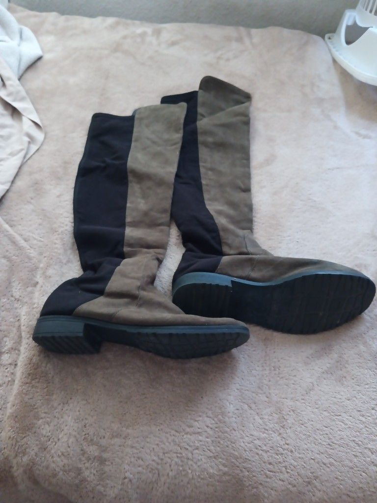 Unisa Size 7 Thigh High Olive And Black Boots In Nice Condition