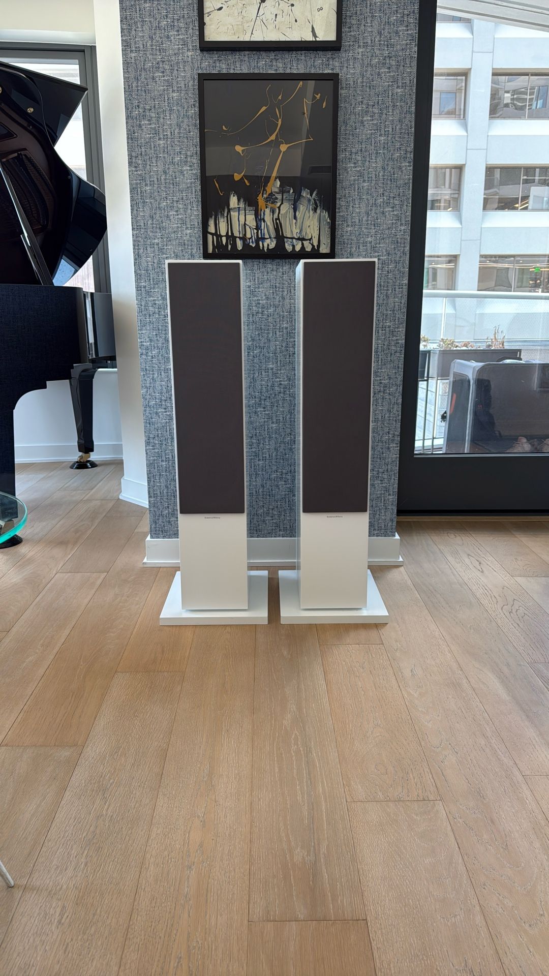 Bowers & Wilkins Speakers