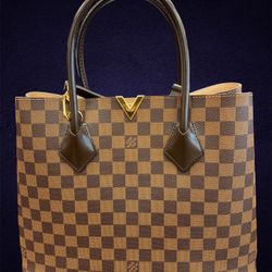 Louis Vuitton Purse