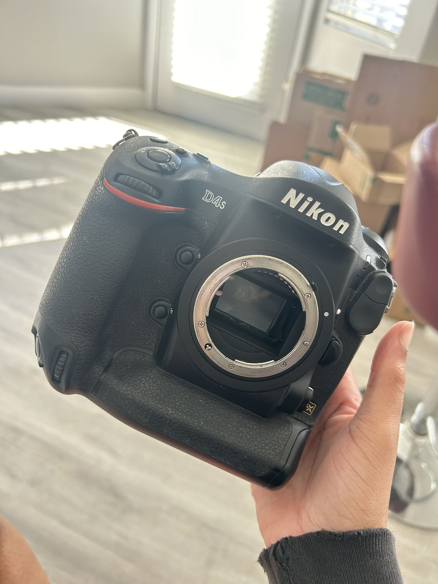 Nikon D4s