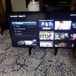 Samsung Smat TV 32" Inch Remote control Includes 
