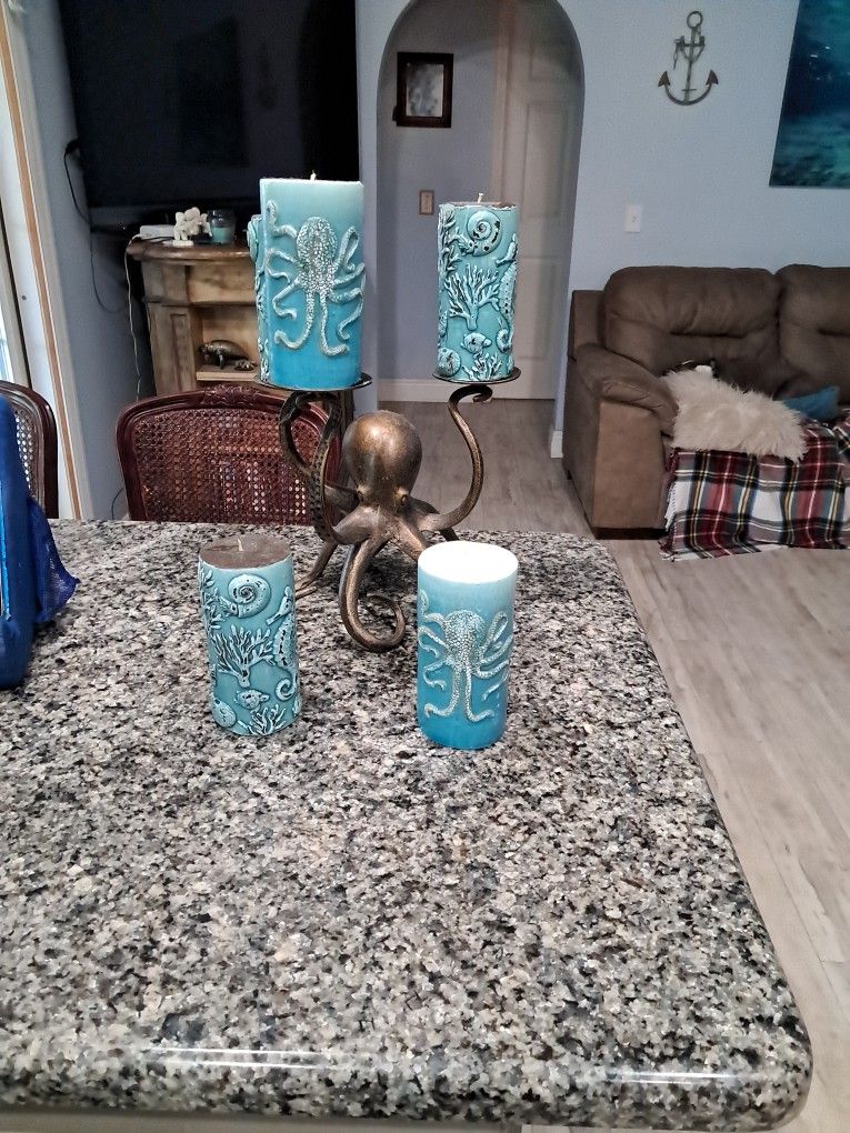 Nautical Octopus Candler Holder With Candles