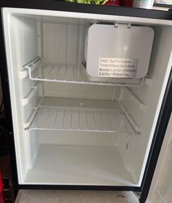 Whirlpool Mini Refrigerator $50