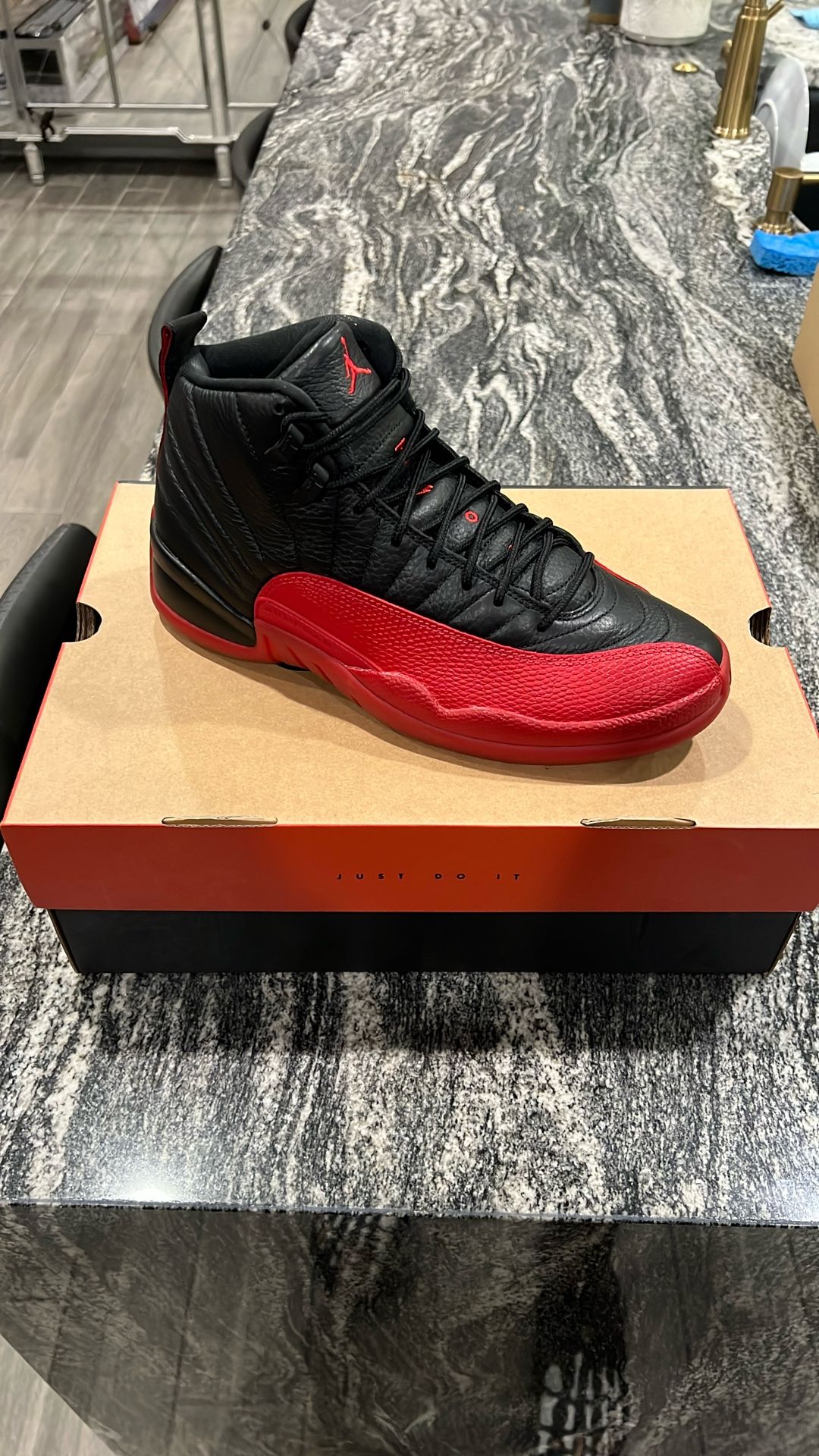 Jordan 12 