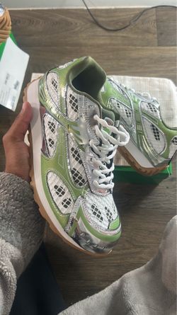 Size 10.5 bottegas need gone