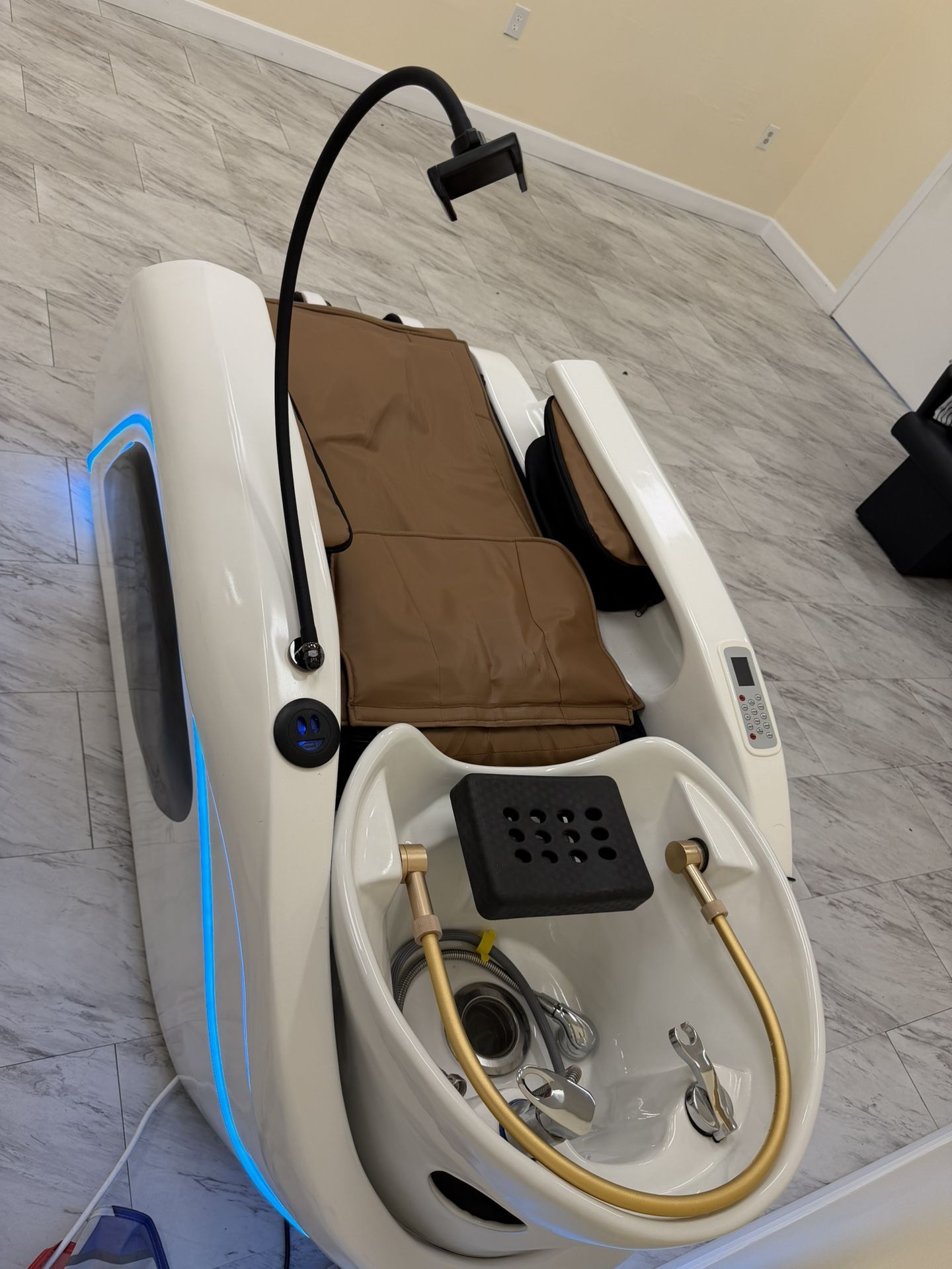 1. Luxury Spa Shampoo Chair with Massage and LED Lights 2. Automatic Hair Washing Station with Massage β Like New! 3. Modern Salon Shampoo Station
