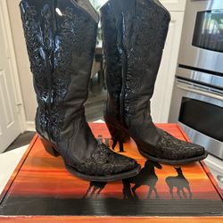 Women’s Ferrini Black Distressed Inlay Western Boots —Size 7B