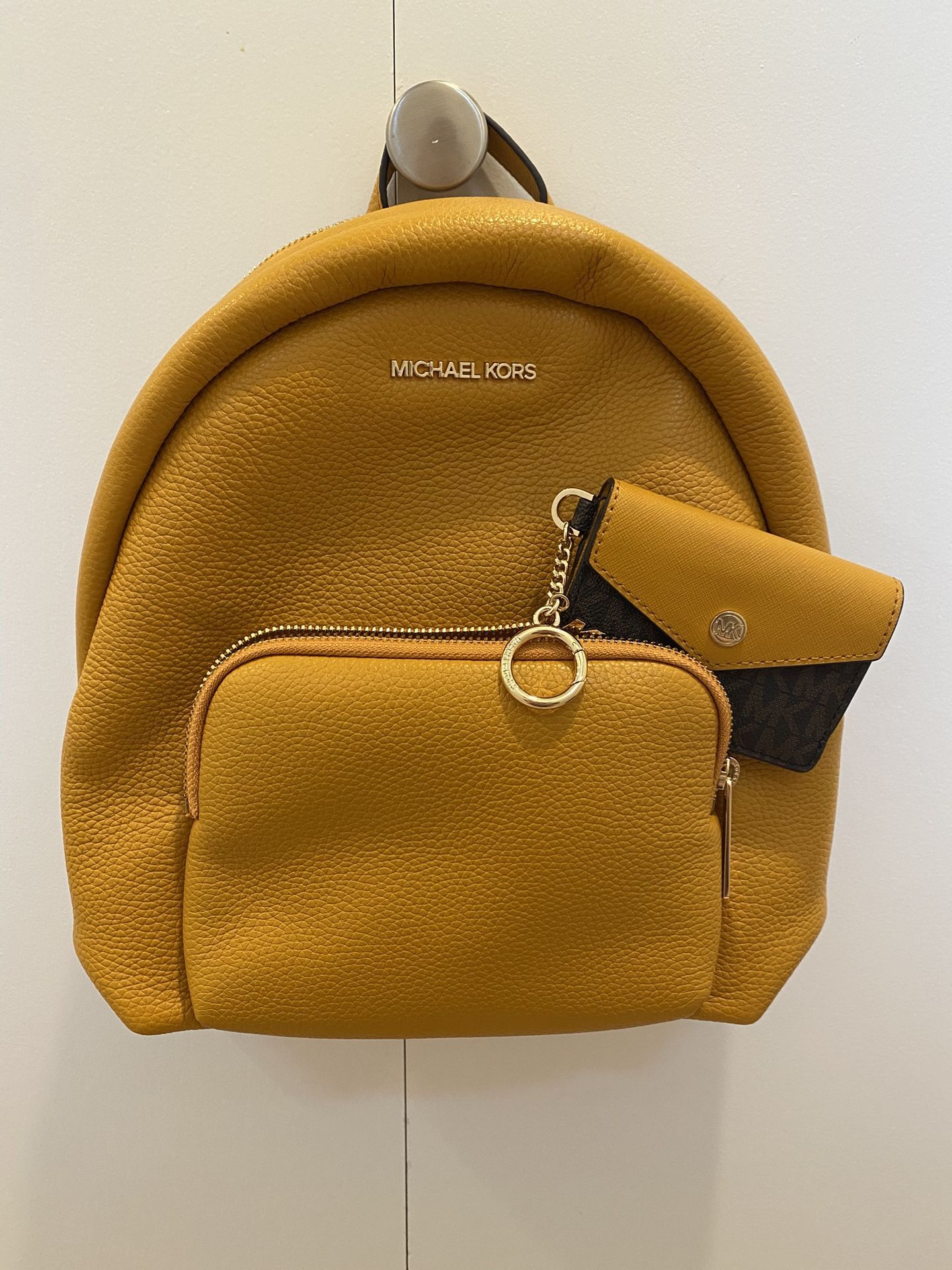 MUSTARD YELLOW MICHAEL KORS W/WALLET