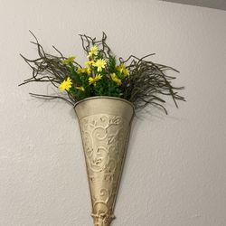Rustic Finish Metal vase with flower decoration 