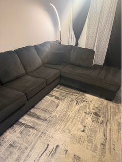 Altari 2-Piece Sectional with Chaise