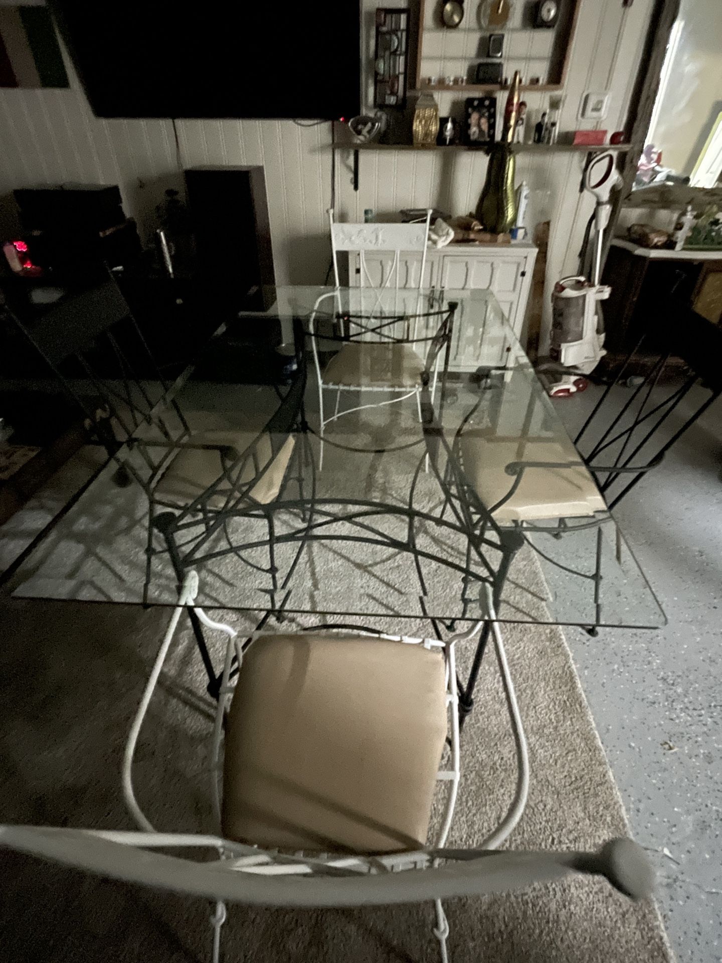 Wrought Iron w / Beveled Glass Top Home & Garden