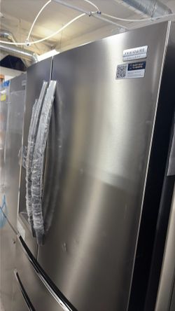 Four-door Frigidaire gallery refrigerator