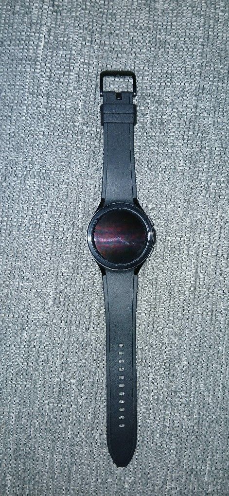 Samsung Galaxy Watch 4 Classic with Samsung Wireless Charger Duo