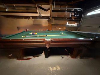 Pool table