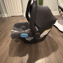 UPPAbaby Mesa Infant Car Seat & Base