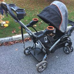 Sit And Stand Double Stroller Excellent Condition 