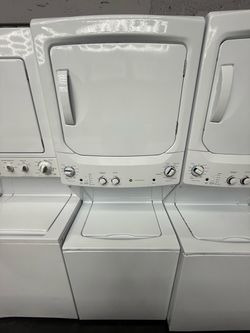 GE Stacked Washer Dryer Combo Unit “27 ( Lavadora y secadora )