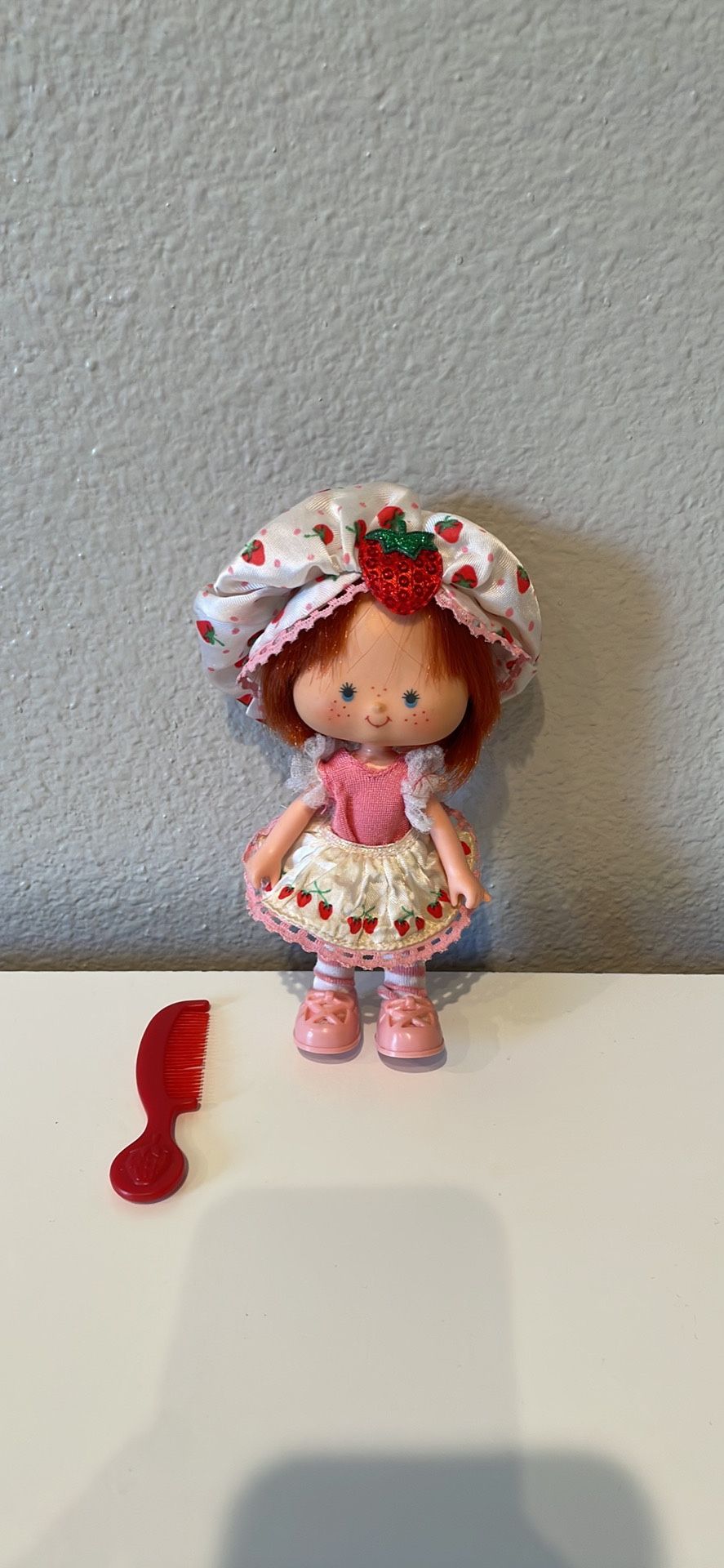 Vintage 1970s Strawberry Shortcake Ballerina Doll. 5” Tall. USED! Read Description!!