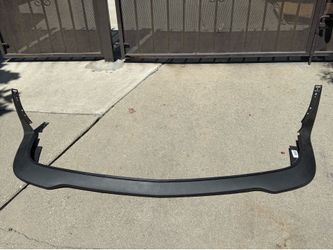 Hellcat Challenger front bumper splitter