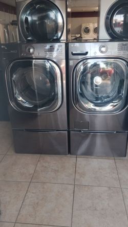L.G. WASHER AND DRYER EVERYTHING GOOD