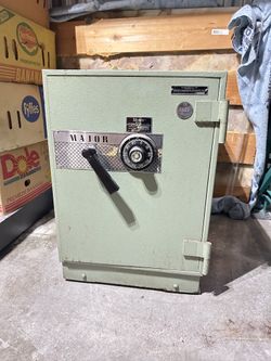 Major Metal Floor Safe