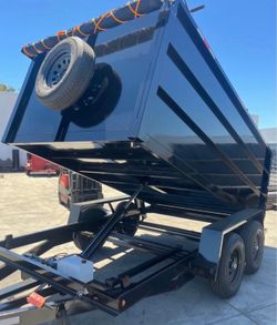 Smooth dump trailer